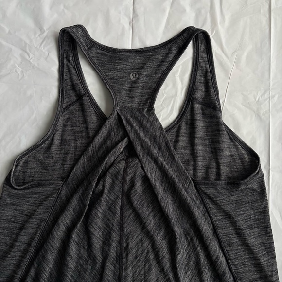 Lululemon Essentials Tank - Picture 4 of 4
